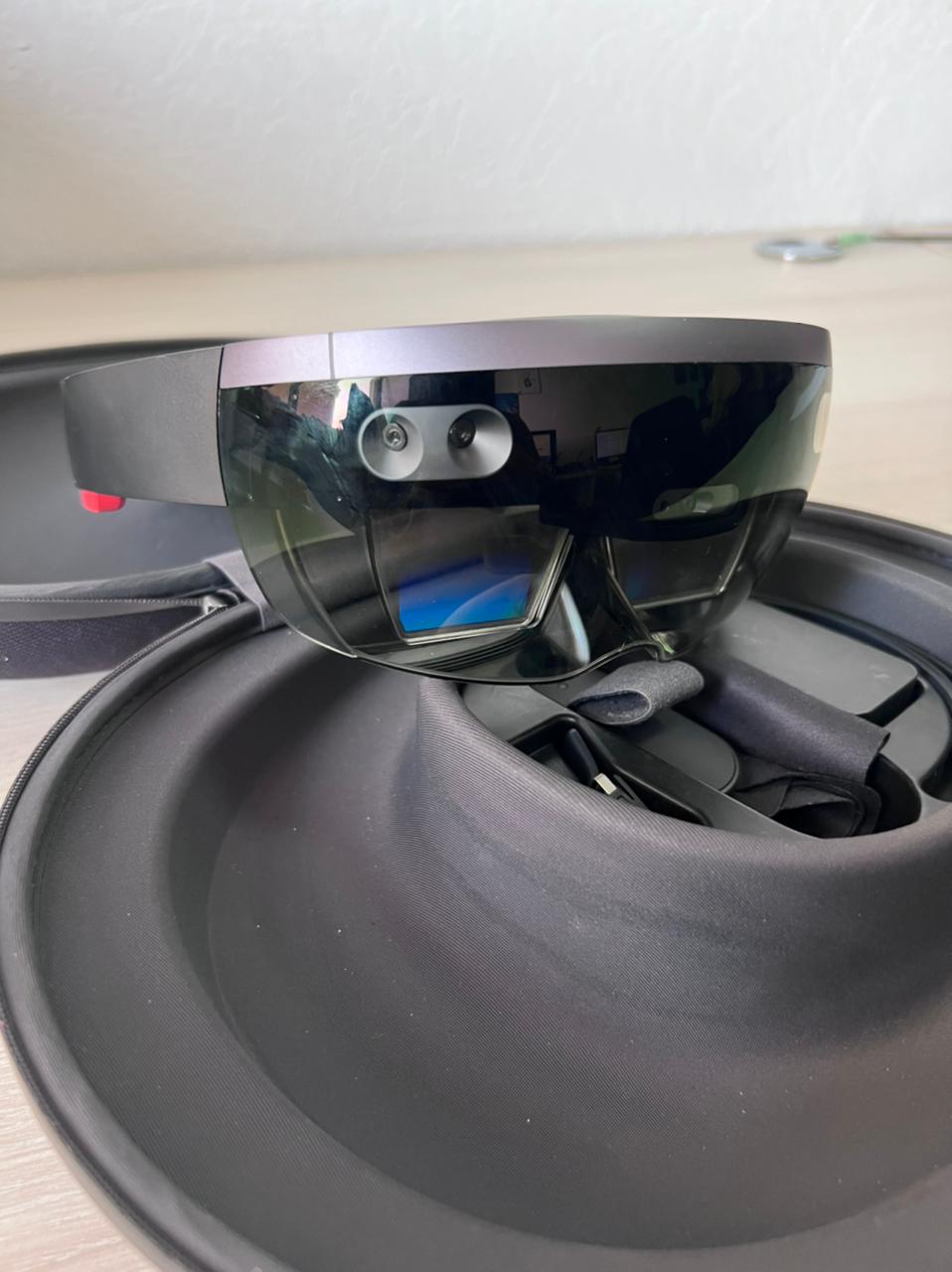Очки Microsoft Hololens (б/у)